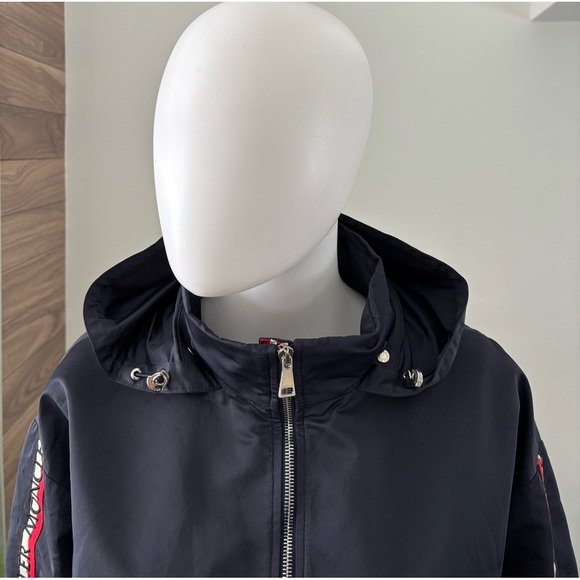Moncler Jacket Crop Zirconite Hooded Jacket Navy Windbreaker Sz 5 100% Authentic - Picture 6 of 16